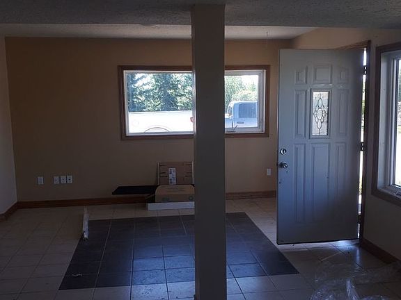 2nd image of 4117 Railway Ave #1A