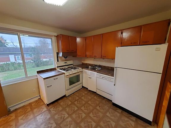 5th image of 2246 Hollis Dr