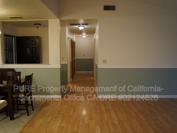 5th image of 1330 Pilgrims Dr