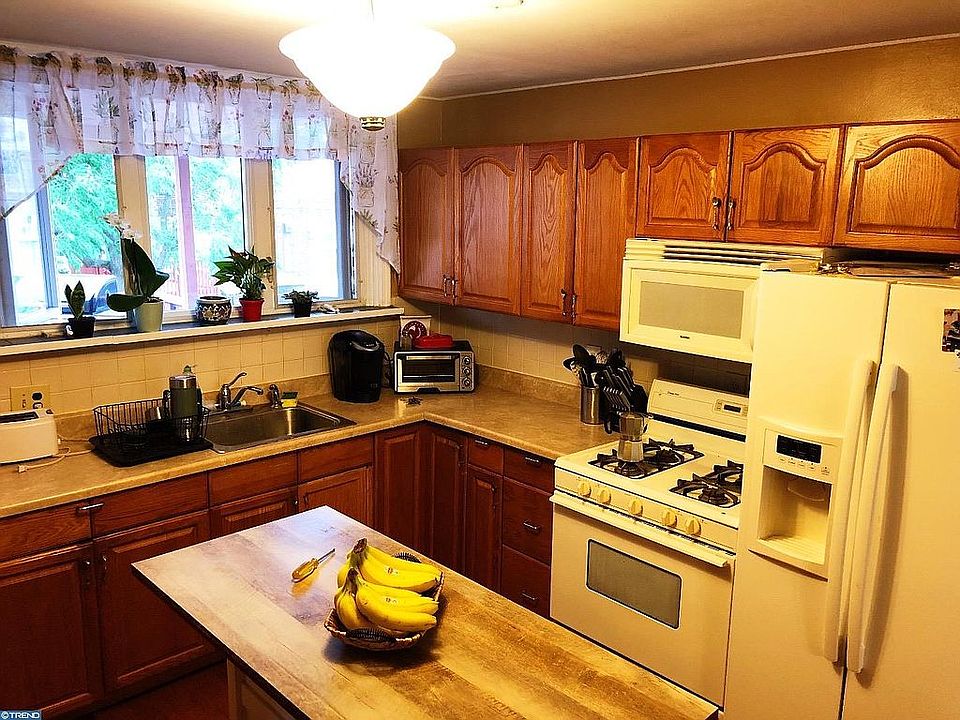 1st image of 3118 Unruh Ave