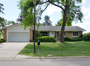 8166 Henslowe Ave S, Cottage Grove, MN 55016