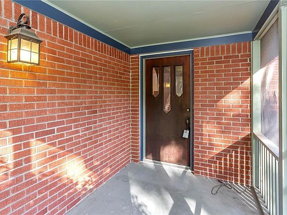 2nd image of 10267 Guilford Ave
