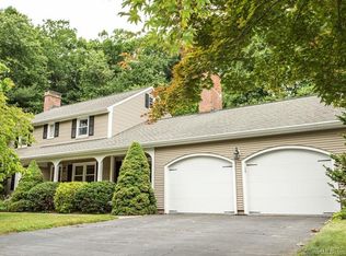 13 Thayer Rd, Manchester, CT 06040
