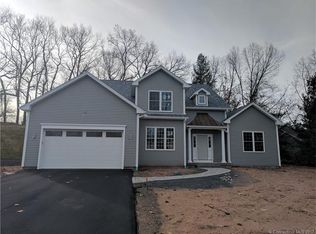 29 Abbey Rd, Glastonbury, CT 06033