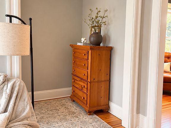 5th image of 72 Riverside Dr #1