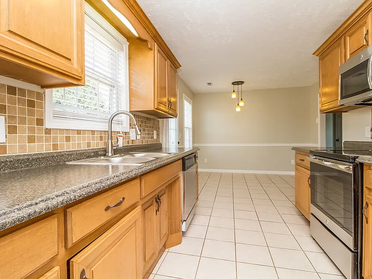 9003 Callan Ct — Photo 6