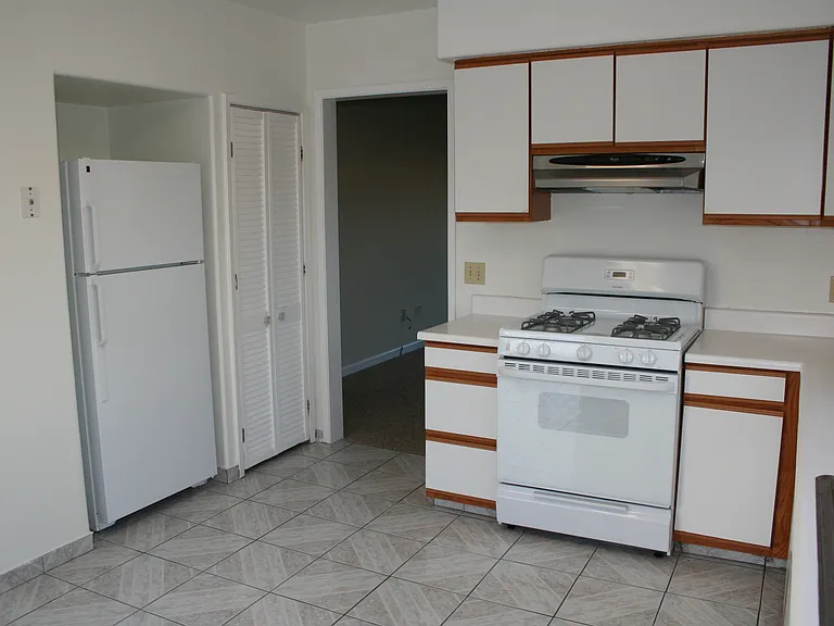 10860 Seymour St — Photo 14