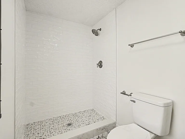 7624 Timberwood Dr — Photo 10