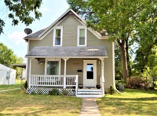 131 E Park St, Gardner, KS 66030