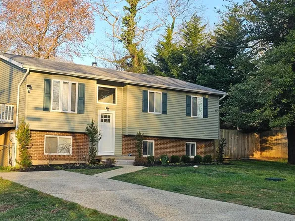 444 Maryland Ave, Pasadena, MD 21122