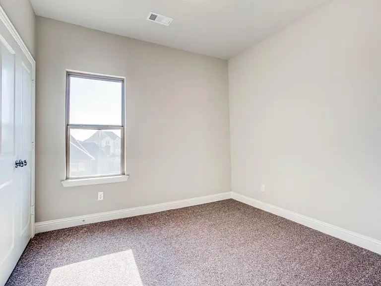 1605 Canals Dr — Photo 24
