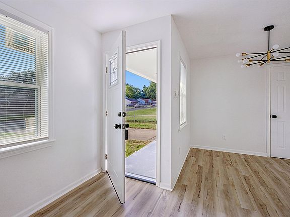 2nd image of 4239 Lawnview St