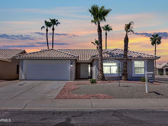 2nd image of 7702 W ESCUDA Drive