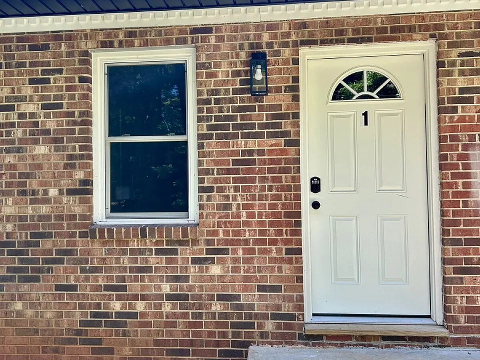 45 Dan Wythe Dr #1