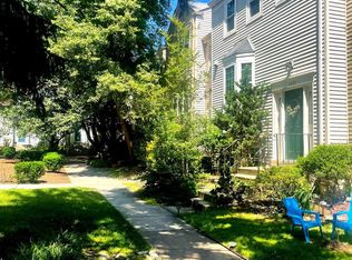 2432 Ridgehampton Ct, Reston, VA 20191