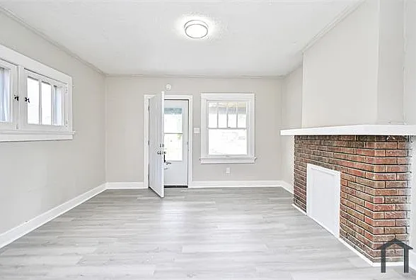 312-314 Pointview Ave #314 — Photo 6