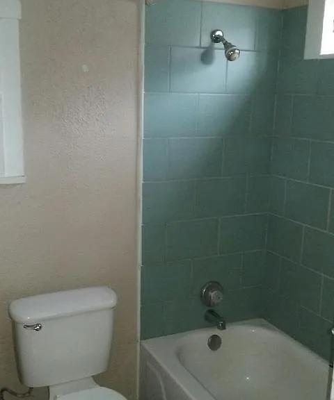 1606 Collins Ave — Photo 6