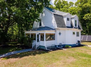 289 New Bedford Rd, Rochester, MA 02770