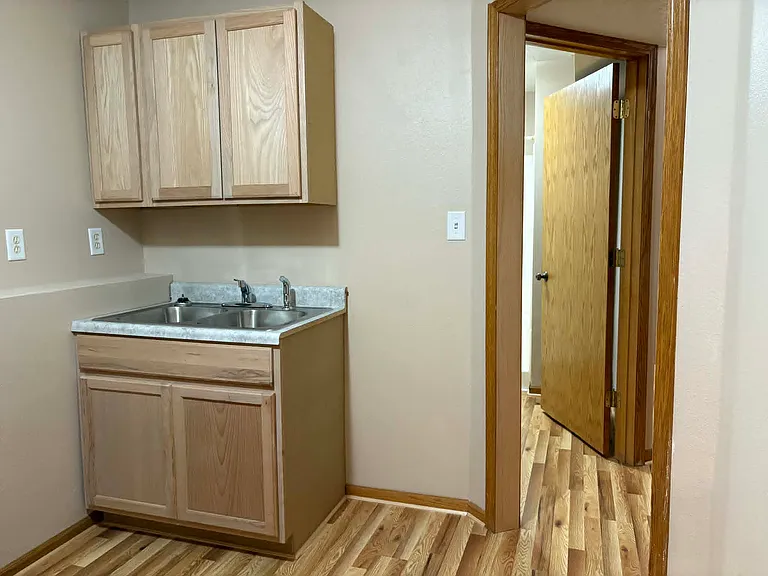 15403 Aurora Ave #1 — Photo 8