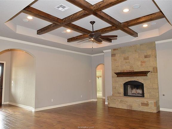 3rd image of 17987 Saddle Creek Dr