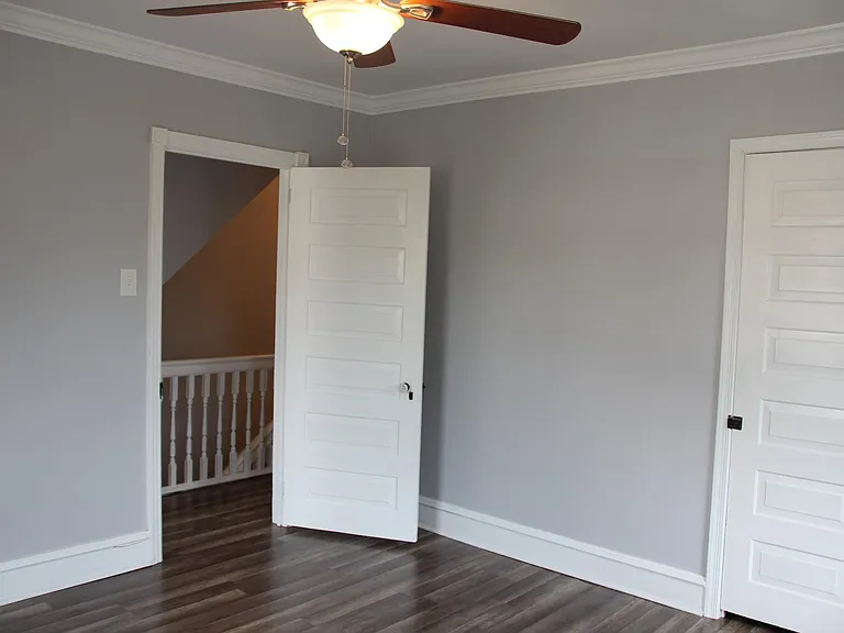 46 Franklin Ave — Photo 21