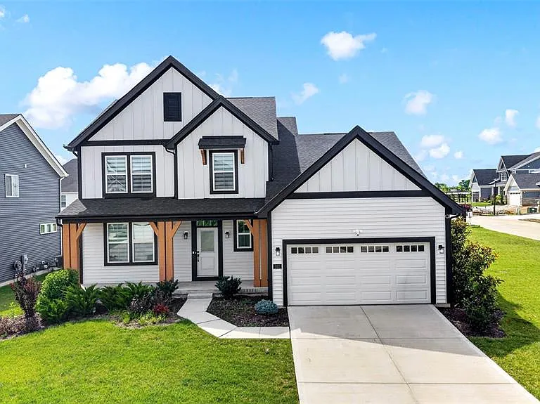 207 Kerry Downs Dr — Photo 1