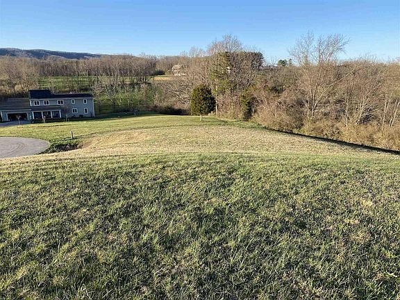 5th image of 1850 New London Ct