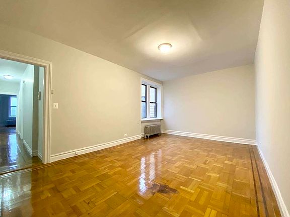 2nd image of 680 E 224th St #4A