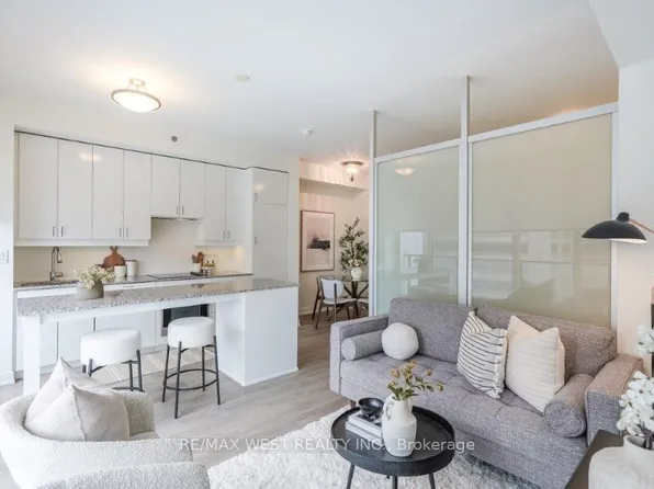 426 University Ave, Toronto, ON