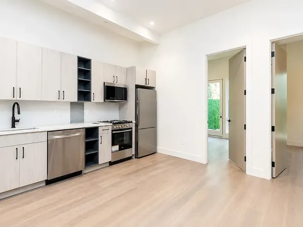 483 Driggs Ave #1A, Brooklyn, NY 11211