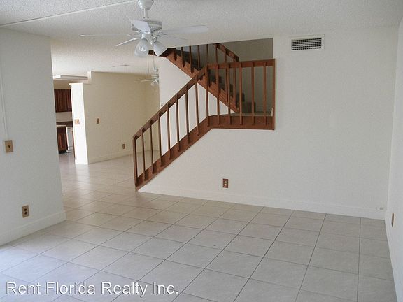 3rd image of 1584 Forest Lakes Cir APT A