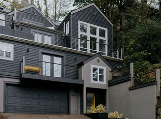 3114 SW Hampshire St, Portland, OR 97205