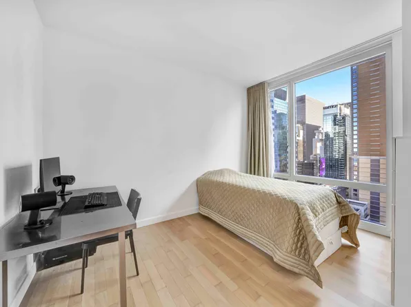 247 West 46th Street image 5 of 25