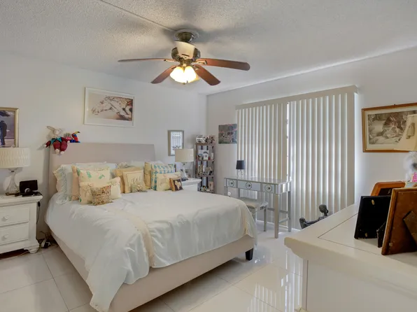 140 Lake Nancy Lane #112, West Palm Beach, FL 33411