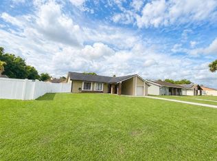 17 S Flag Dr, Kissimmee, FL 34759