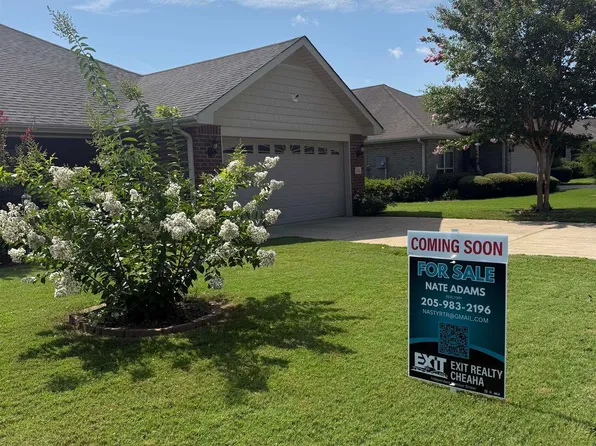 341 Vincent St, Alabaster, AL 35007