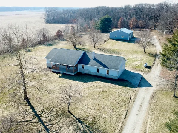 37432 S Macks Rd, Custer Park, IL 60481