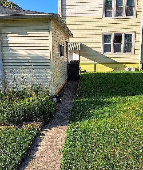 2nd image of 705 Helmholz Ave
