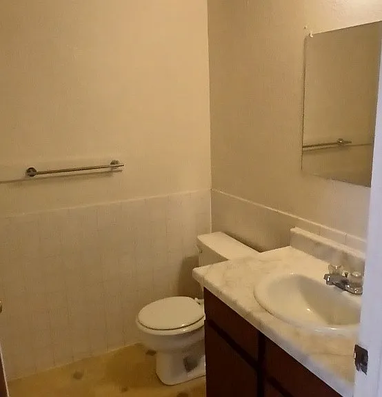 571 Dawn Ct #2 — Photo 5