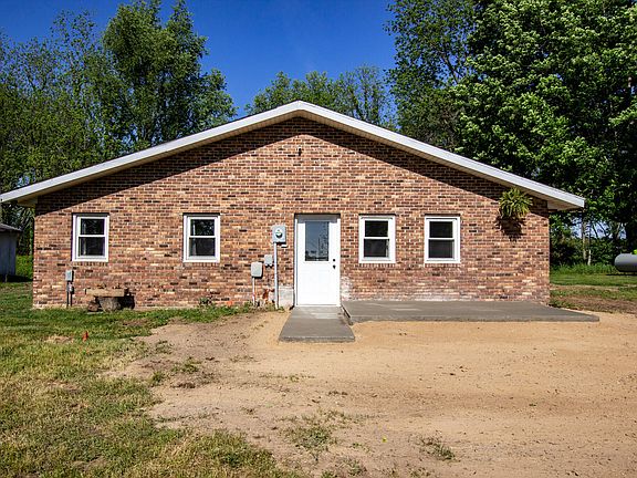 2nd image of 62322 Anderson Rd