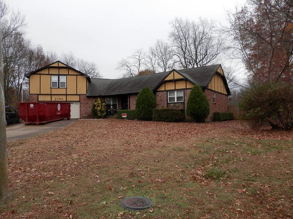 1st image of 2705 Highland Dr