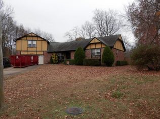 2705 Highland Dr, Rogers, AR 72756