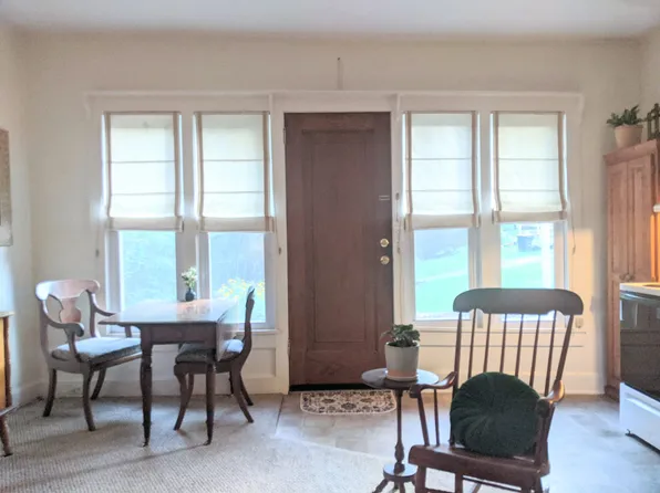 75 Lanier St APT 4, Tryon, NC 28782
