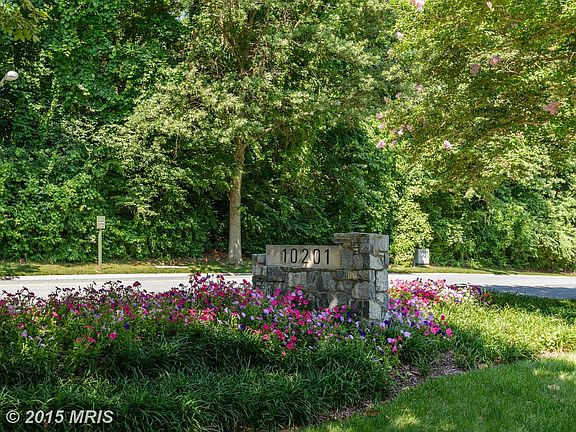 4th image of 10201 Grosvenor Pl APT 1210