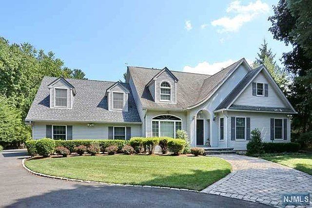 1st image of 52 Coopers Ln