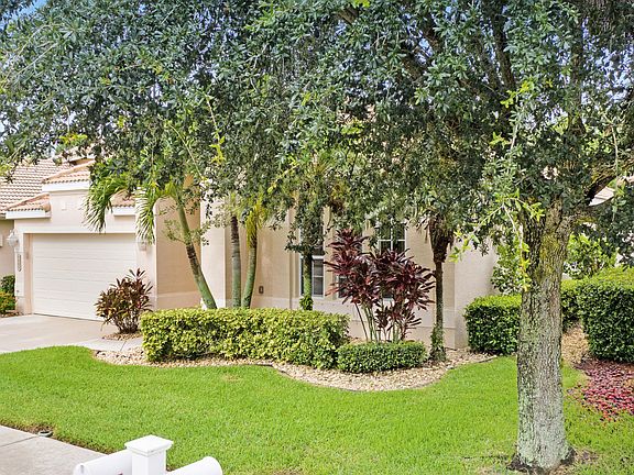 3rd image of 8065 Kingswood Way