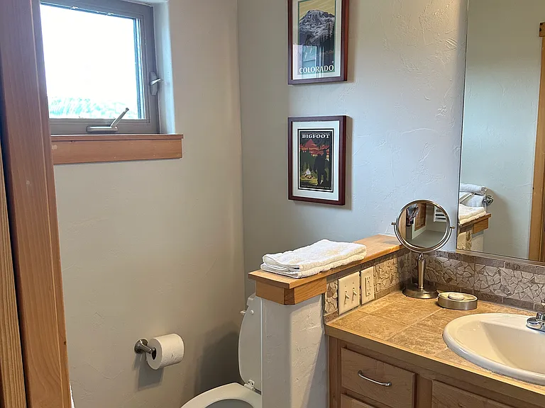 424 Wolf Park Ln — Photo 14