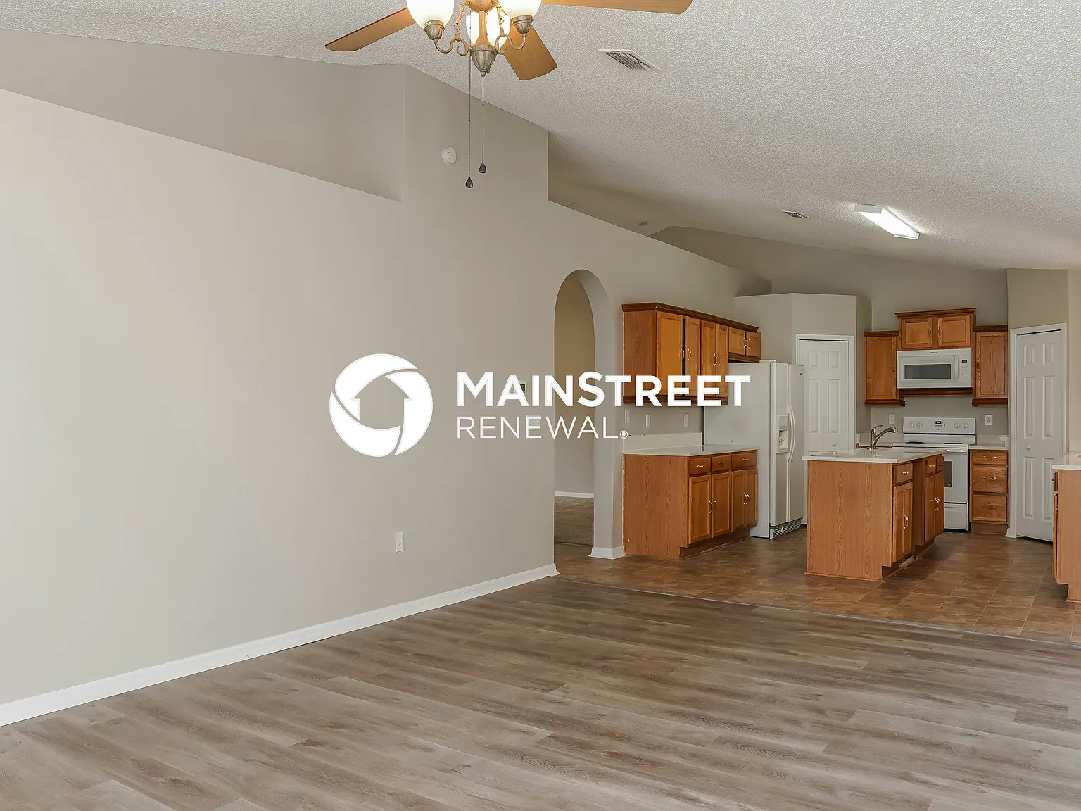 1394 Gillott St N W — Photo 3