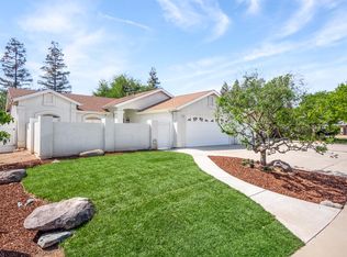 474 Armstrong Ave, Clovis, CA 93611