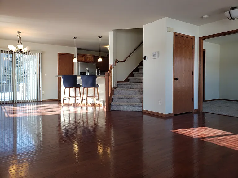 3718 Stonebridge Dr — Photo 4